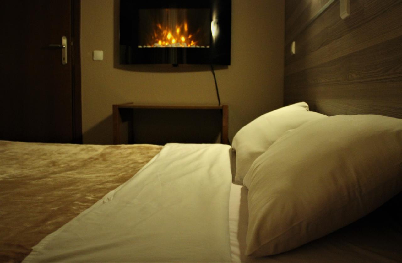 Park Hotel Políkasztro Kültér fotó