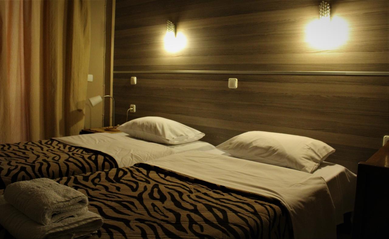 Park Hotel Políkasztro Kültér fotó
